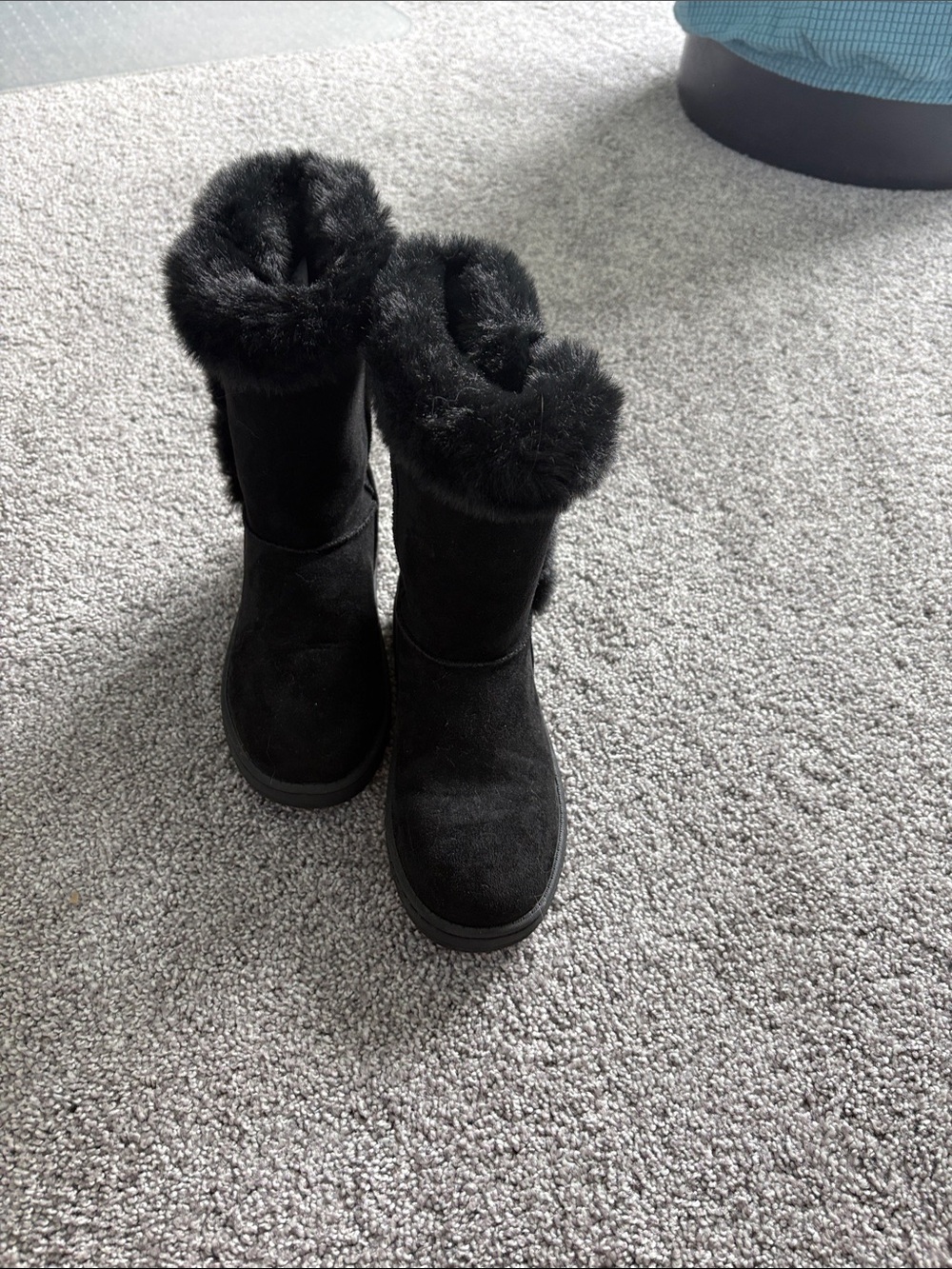 Girls' Black Faux Fur Winter Boots - Cozy Cold-Weather Style